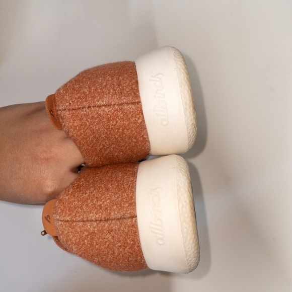 Allbirds Women’s Wool Runner in Burnt Orange 🍊 | Size 5 - Picture 4 of 5